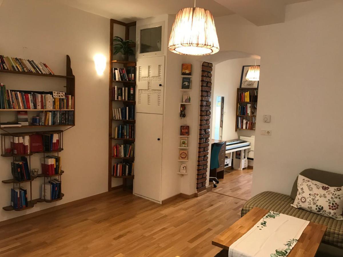 Nice Apartment Near Schoenbrunn And Downtown Wien Exteriör bild